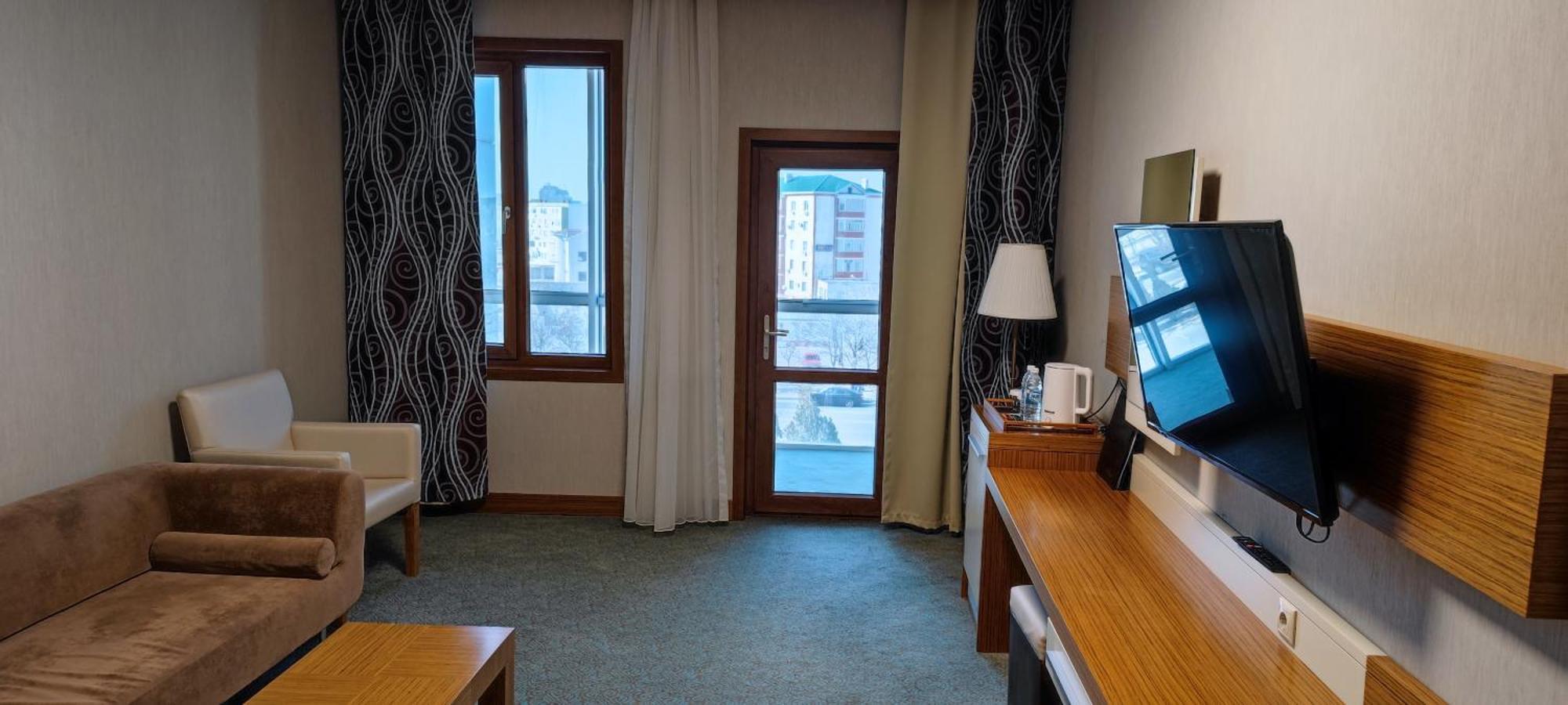 Grand Nur Plaza Hotel Aktau  Exterior foto