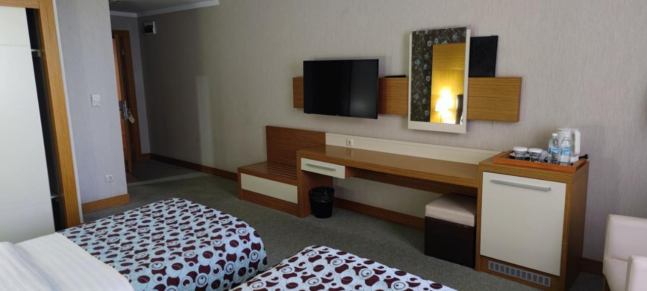 Grand Nur Plaza Hotel Aktau  Exterior foto