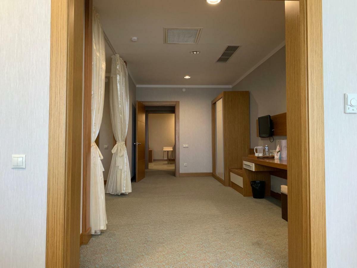 Grand Nur Plaza Hotel Aktau  Exterior foto